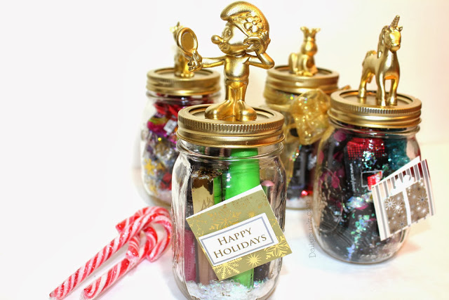 DIY Christmas Gift in a Mason Jar / Manualidades Navideñas