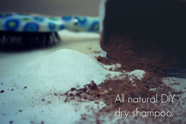 All Natural DIY Dry Shampoo/ Champú en seco casero