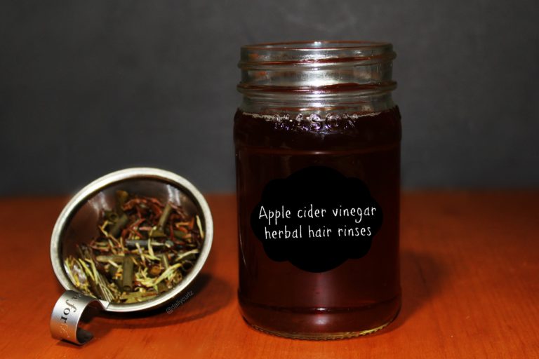 Apple cider vinegar herbal hair rinses |Tratamientos de vinagre de manzana y hiervas