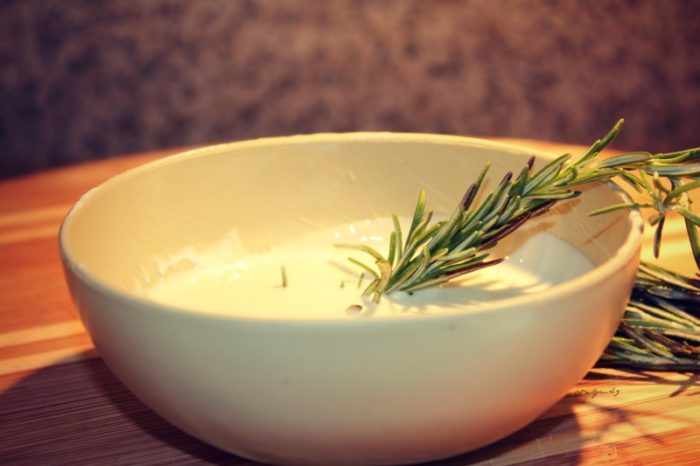 Coconut rosemary hair growth mask