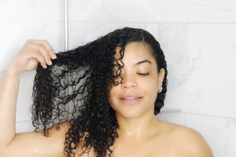 Tips and tricks for long-lasting Stay At Home curls