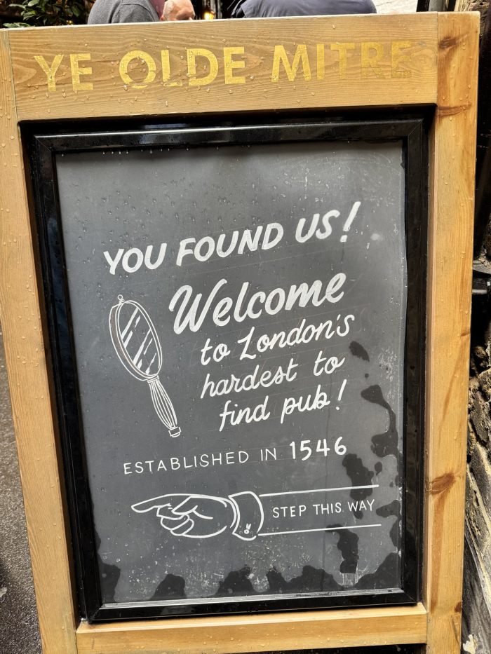 London Food Tour: Hidden Historic Pubs You Must Visit